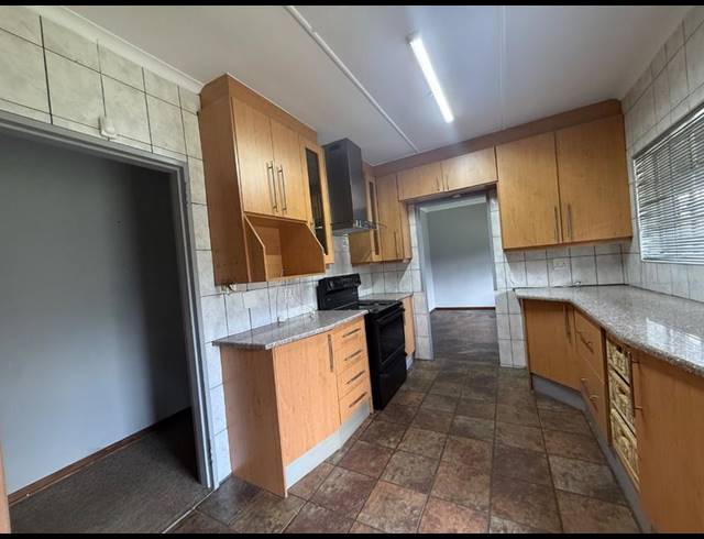 3 BEDROOM HOUSE FOR SALE IN VAALPARK